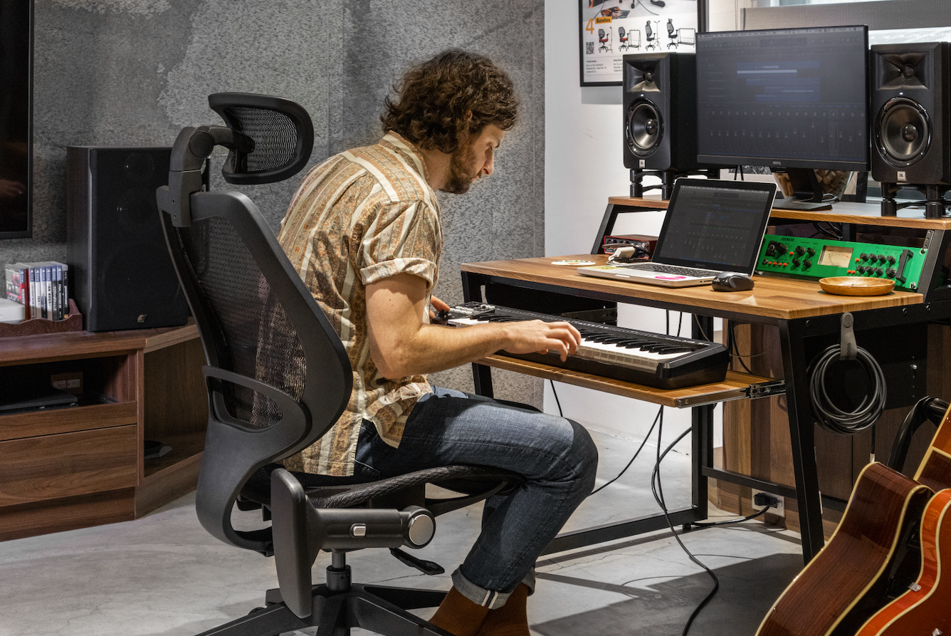 wavebone_abous_find_your_dream_studio_furniture