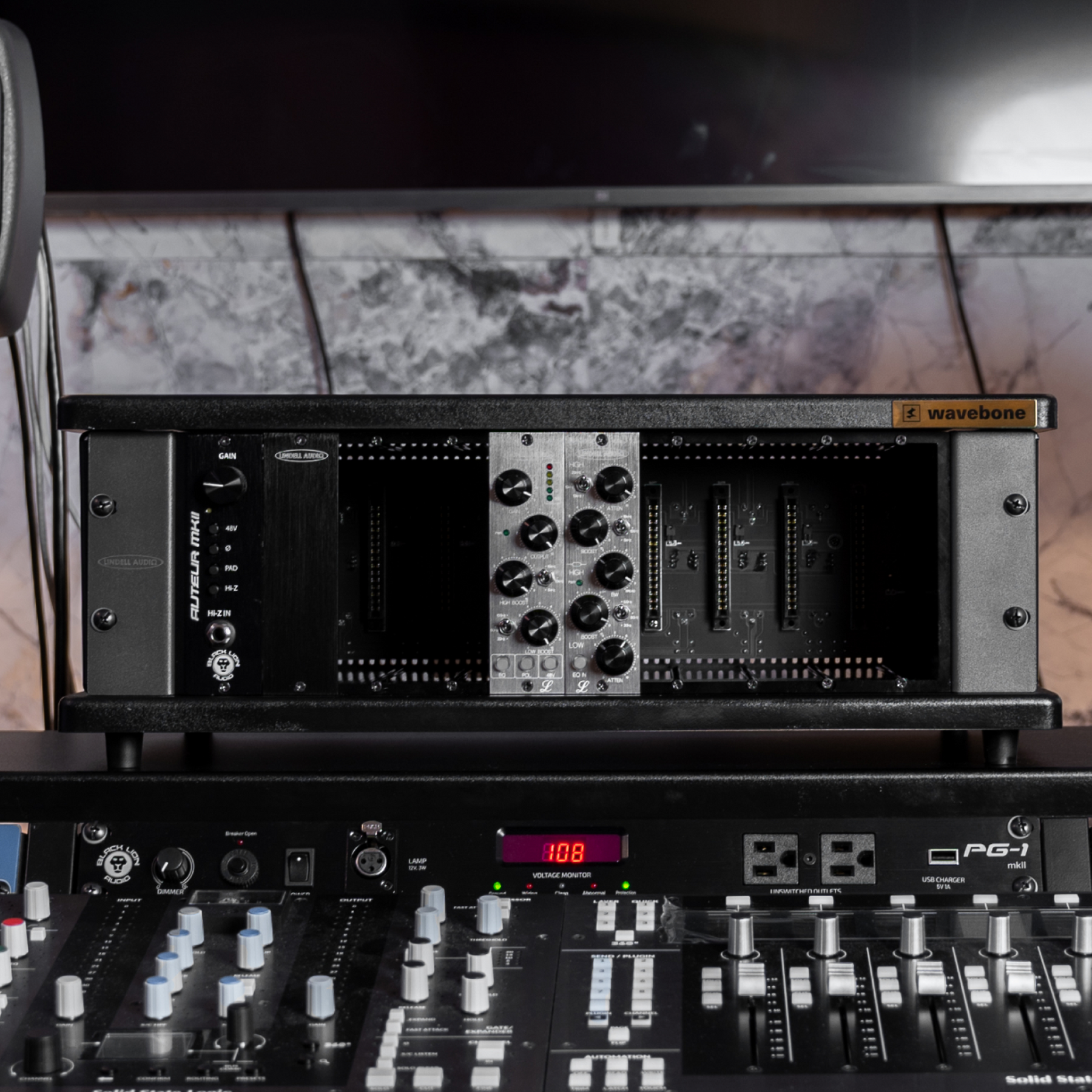 Stella Portable Rack Case