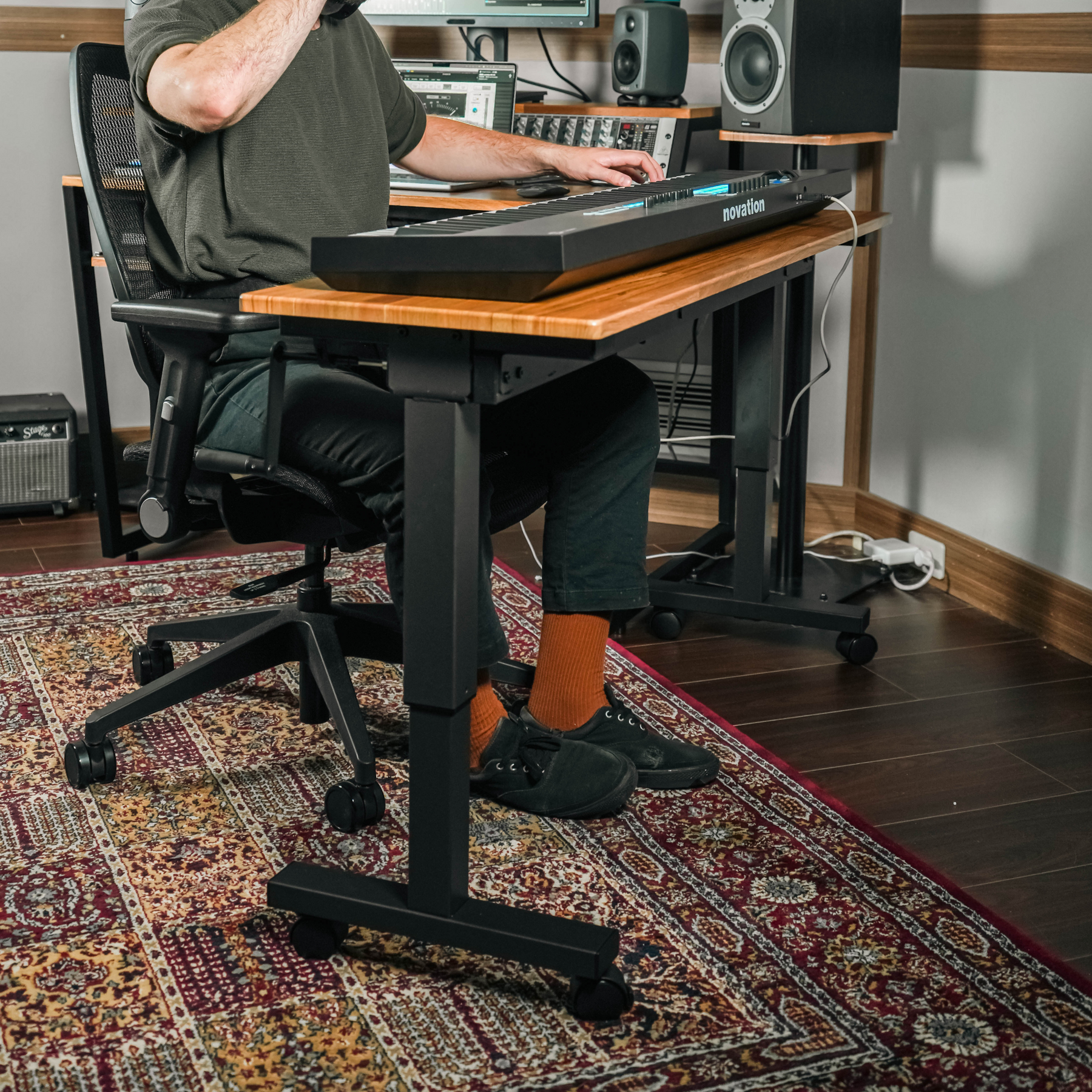 Hover Keyboard Stand